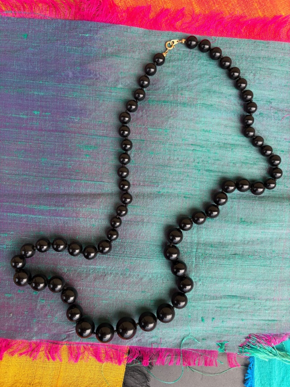 Elegant Black Bead Necklace - Classic Women's Jewelry